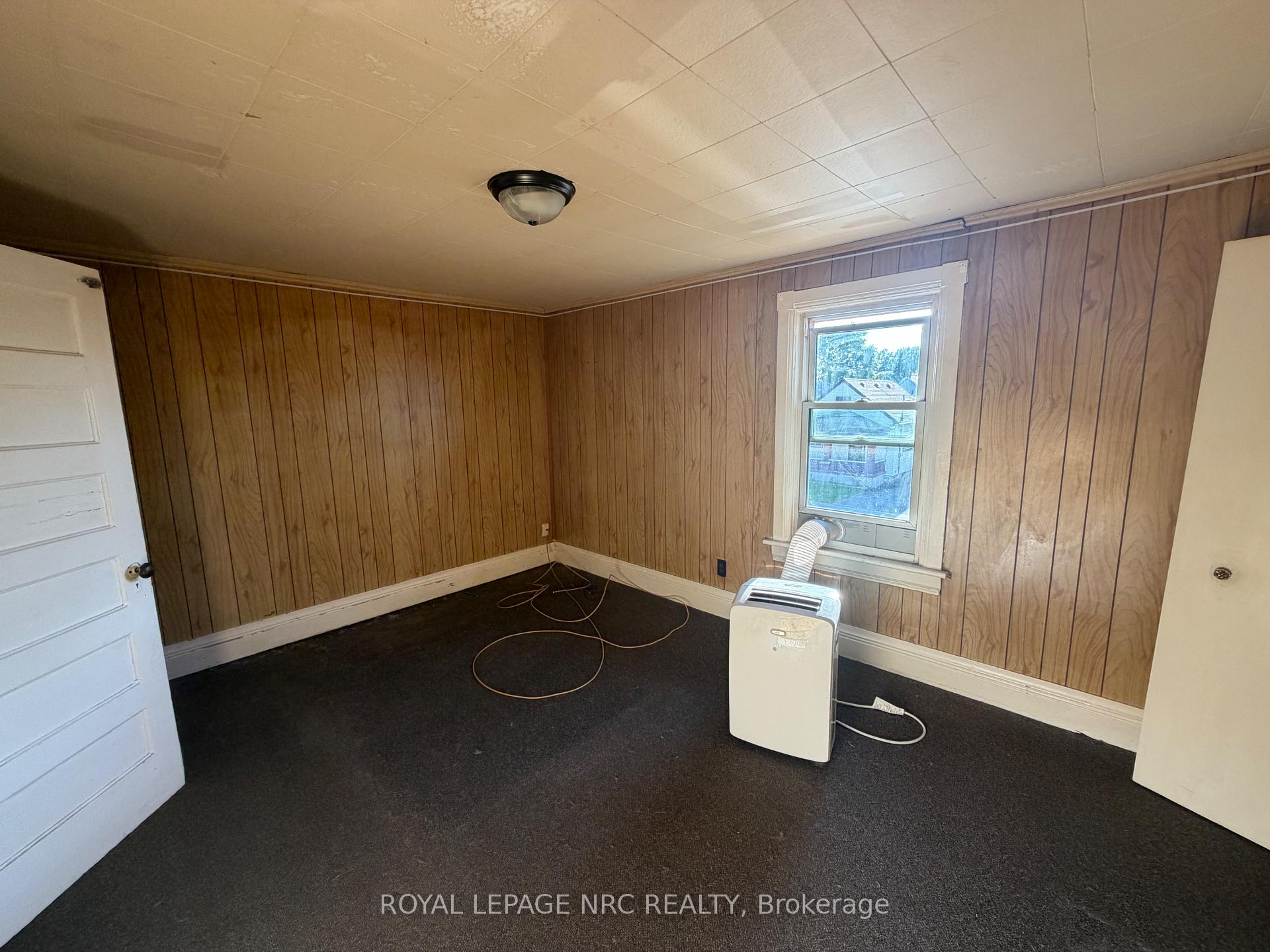 Photo 17 of 37 Wright Street, Welland, Lincoln/Crowland — HOMEH