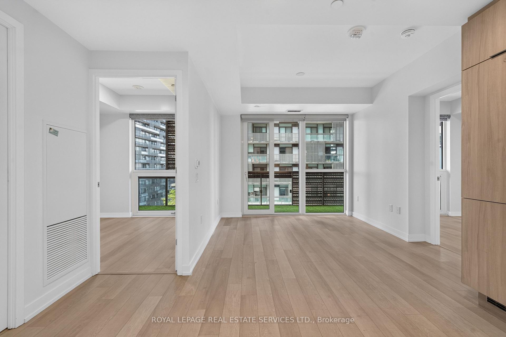 Photo 5 of Unit 1506, 39 Roehampton Avenue, Toronto, Mount Pleasant West — HOMEH