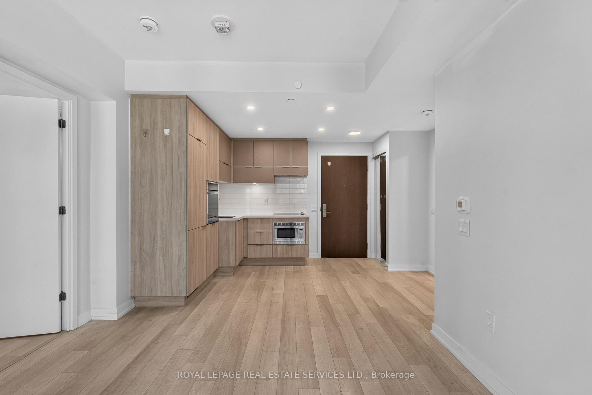 Photo 8 of Unit 1506, 39 Roehampton Avenue, Toronto, Mount Pleasant West — HOMEH