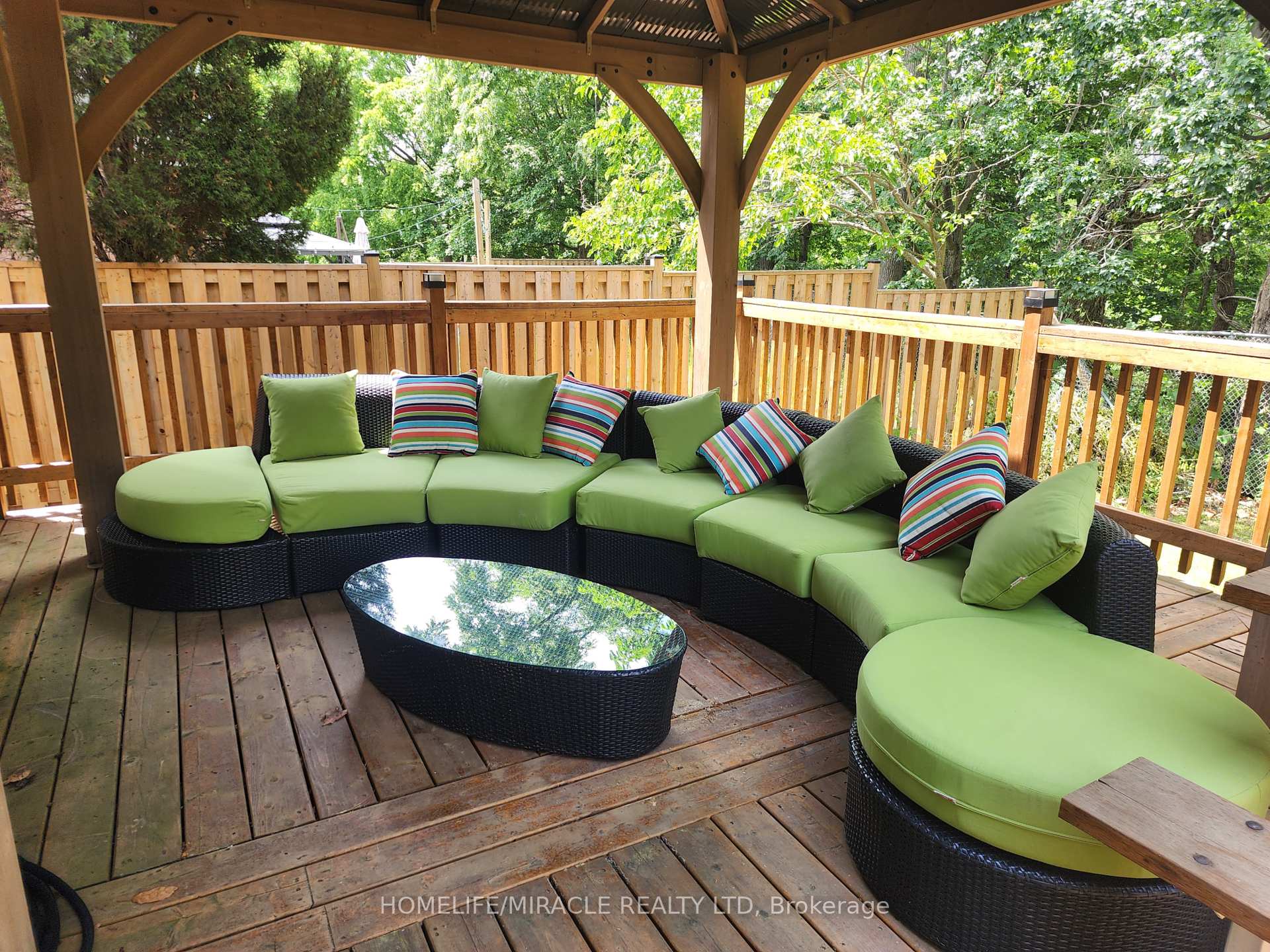 Photo 14 of 26 Blueberry Drive, Hamilton, Riverdale — HOMEH