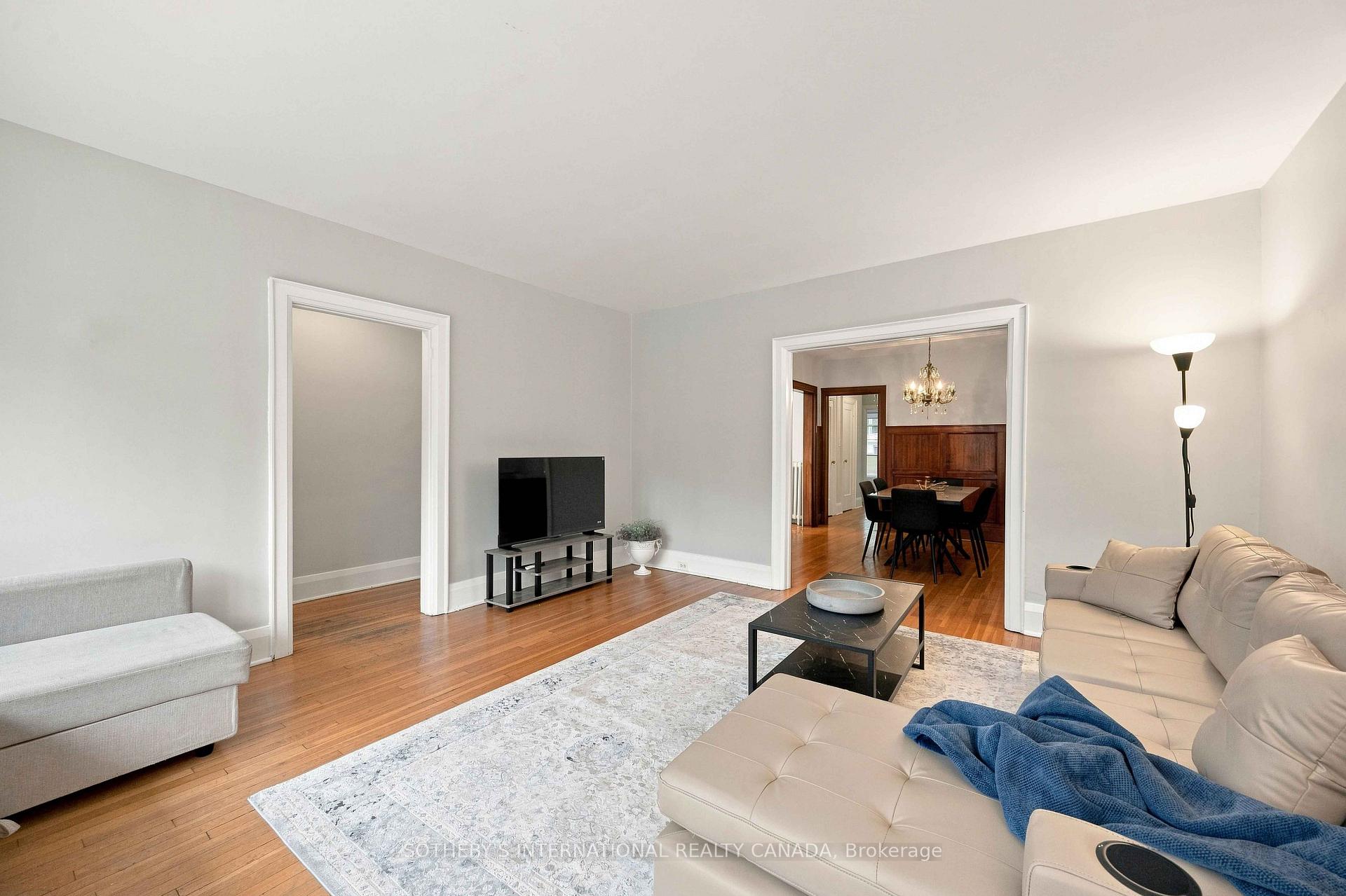 Photo 9 of Unit Upper, 14 Kilbarry Road, Toronto, Yonge-St. Clair — HOMEH
