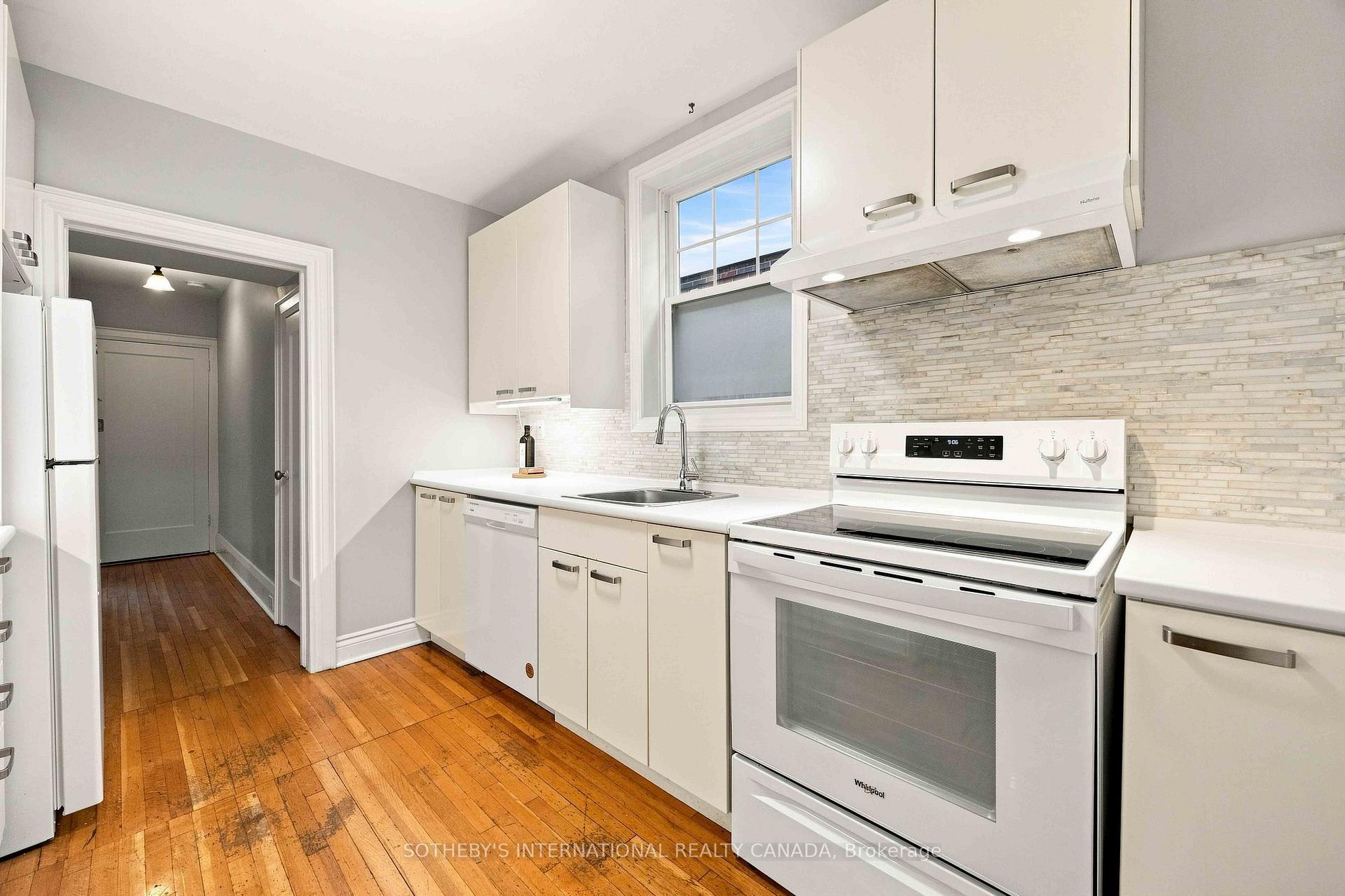 Photo 15 of Unit Upper, 14 Kilbarry Road, Toronto, Yonge-St. Clair — HOMEH