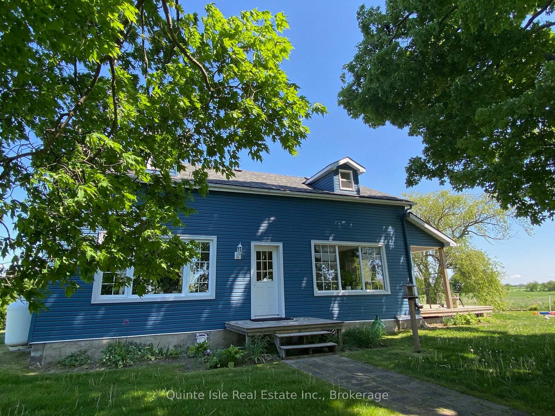 Photo 2 of 1756 Danforth Road, Prince Edward County, Hillier — HOMEH