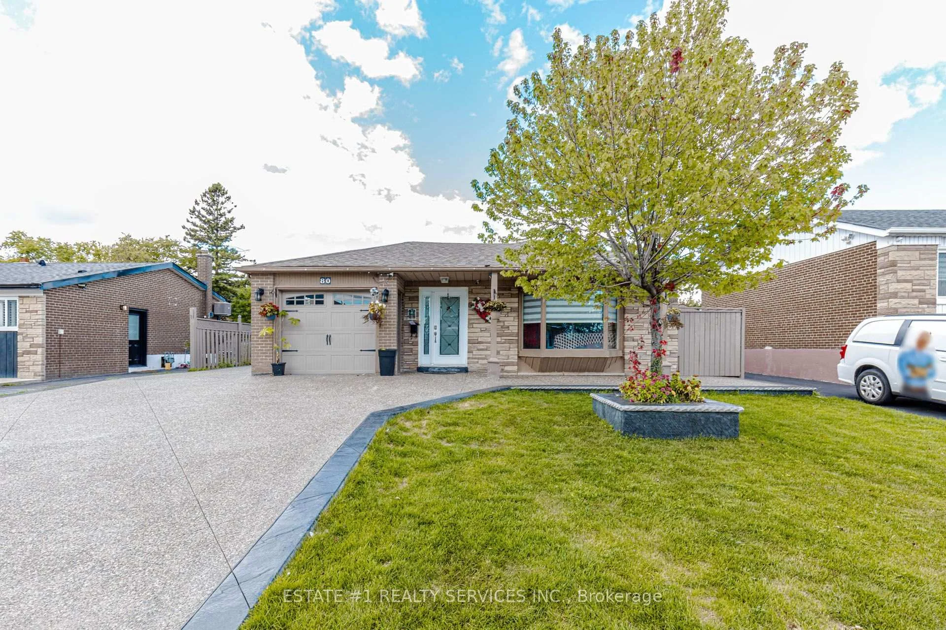 Photo 7 of 80 Addington Crescent, Brampton, Avondale — HOMEH