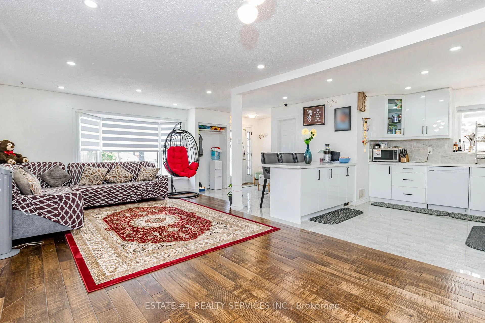 Photo 19 of 80 Addington Crescent, Brampton, Avondale — HOMEH