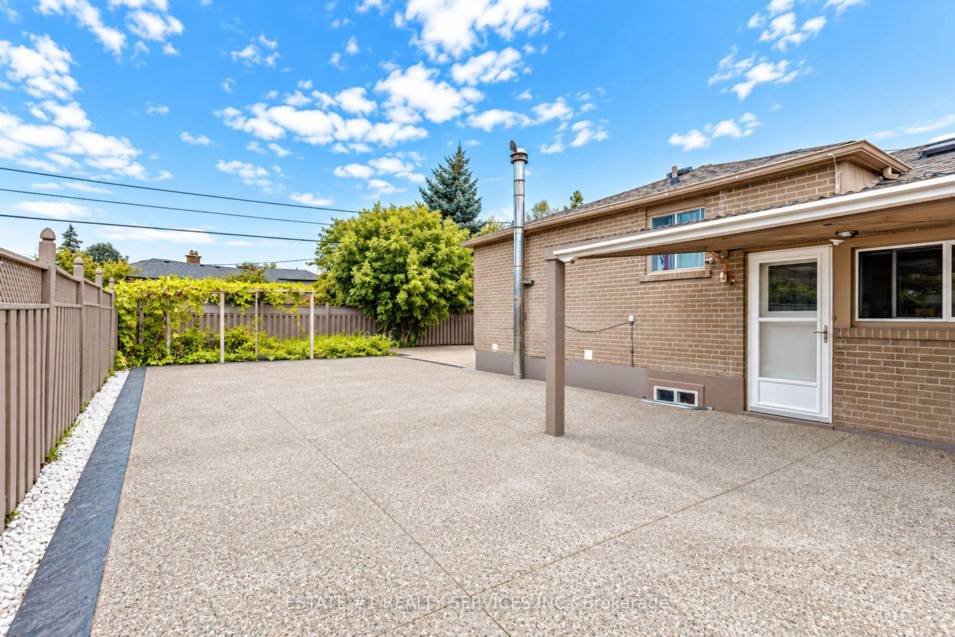 Photo 51 of 80 Addington Crescent, Brampton, Avondale — HOMEH
