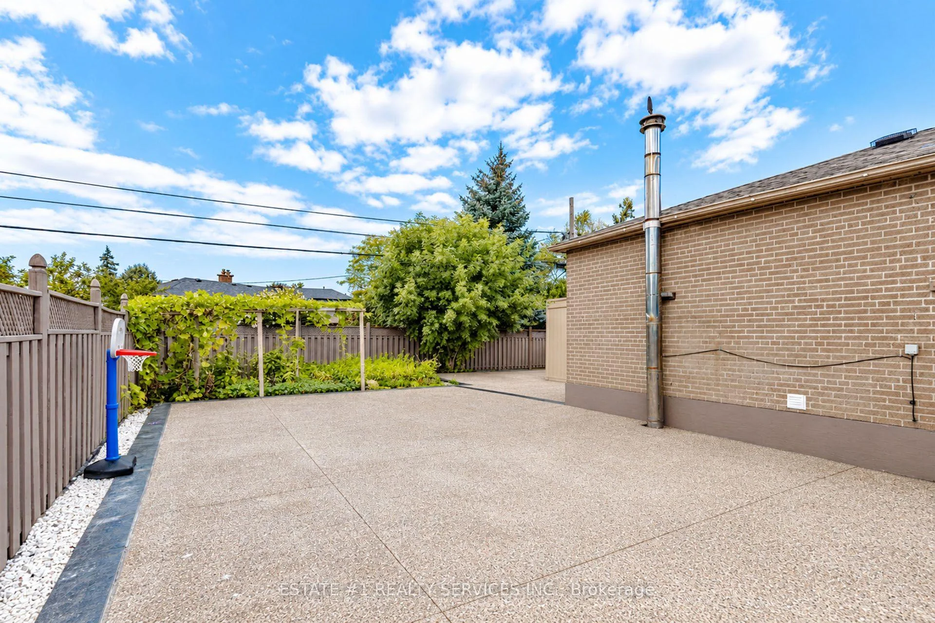 Photo 52 of 80 Addington Crescent, Brampton, Avondale — HOMEH