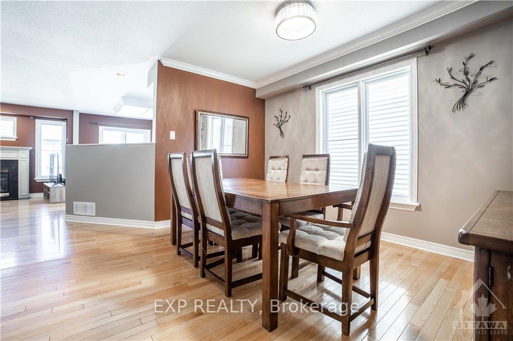 Photo 4 of 40 Alameda Way, Ottawa, Barrhaven - Longfields — HOMEH