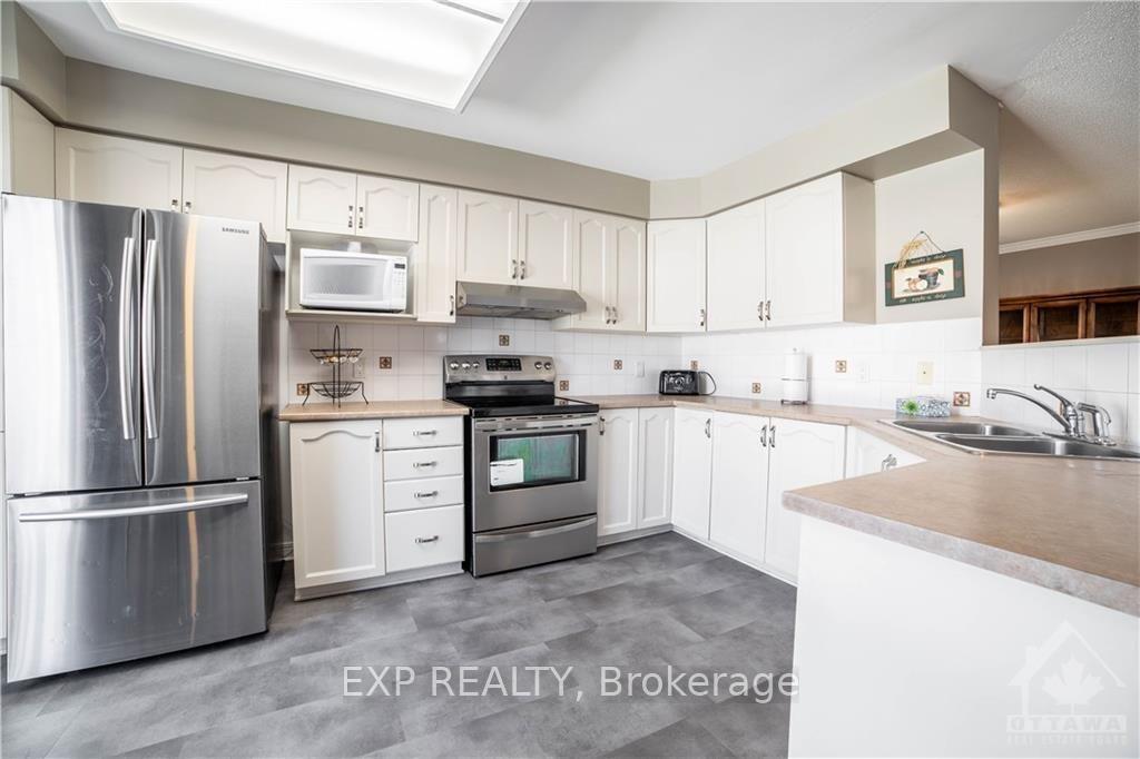 Photo 8 of 40 Alameda Way, Ottawa, Barrhaven - Longfields — HOMEH