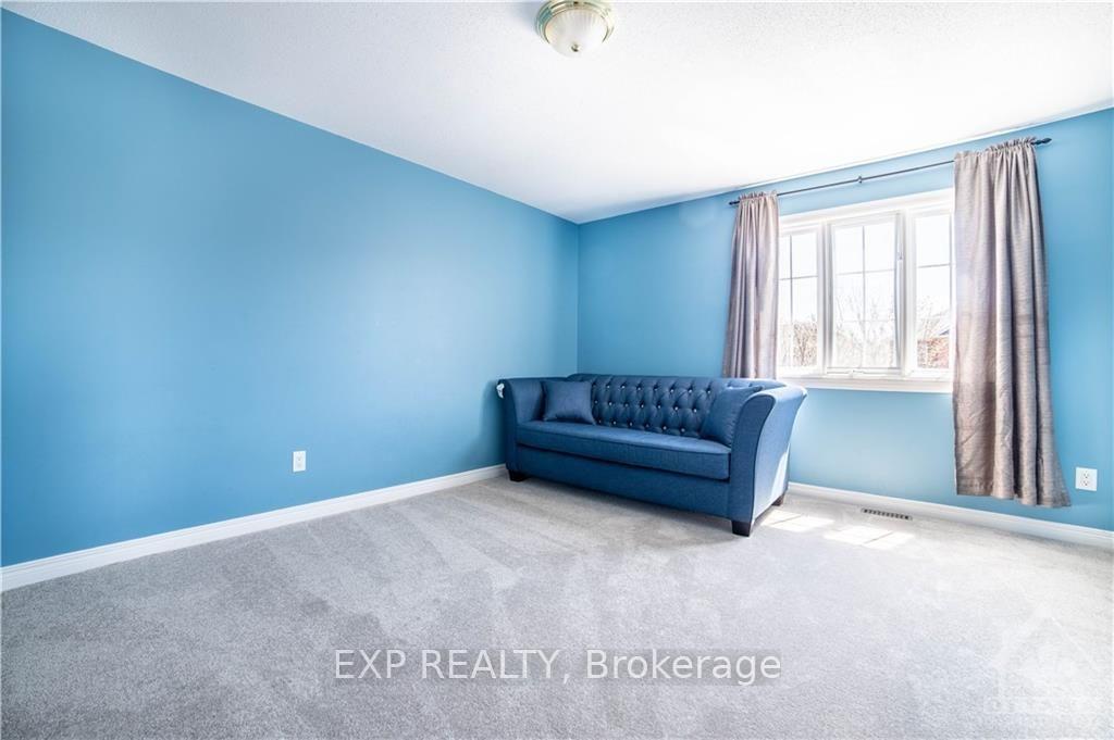 Photo 17 of 40 Alameda Way, Ottawa, Barrhaven - Longfields — HOMEH