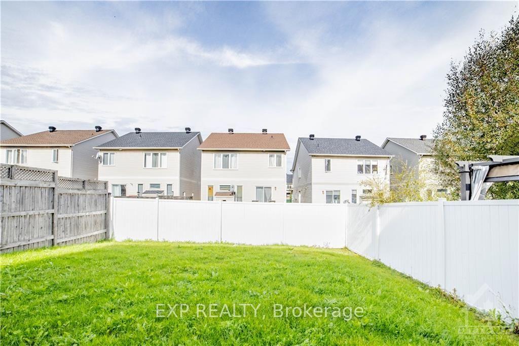 Photo 23 of 40 Alameda Way, Ottawa, Barrhaven - Longfields — HOMEH