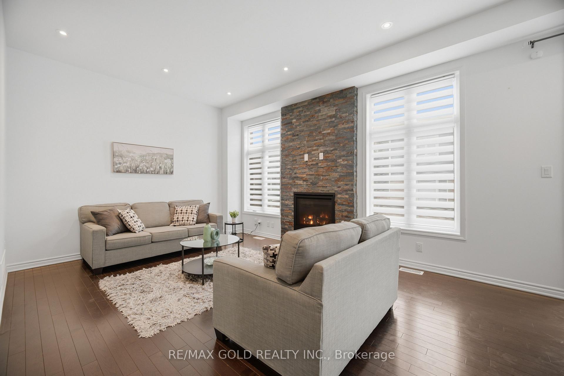 Photo 21 of 526 Kennedy Circle W, Milton, Cobban — HOMEH