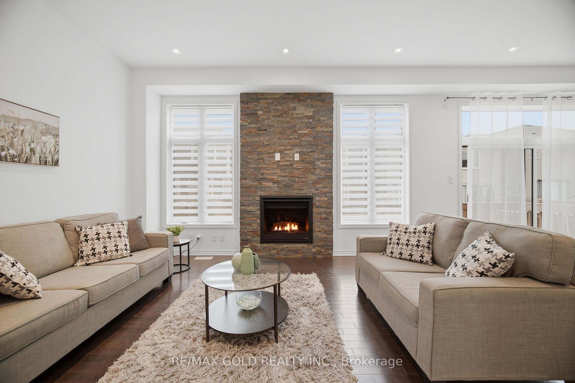 Photo 22 of 526 Kennedy Circle W, Milton, Cobban — HOMEH