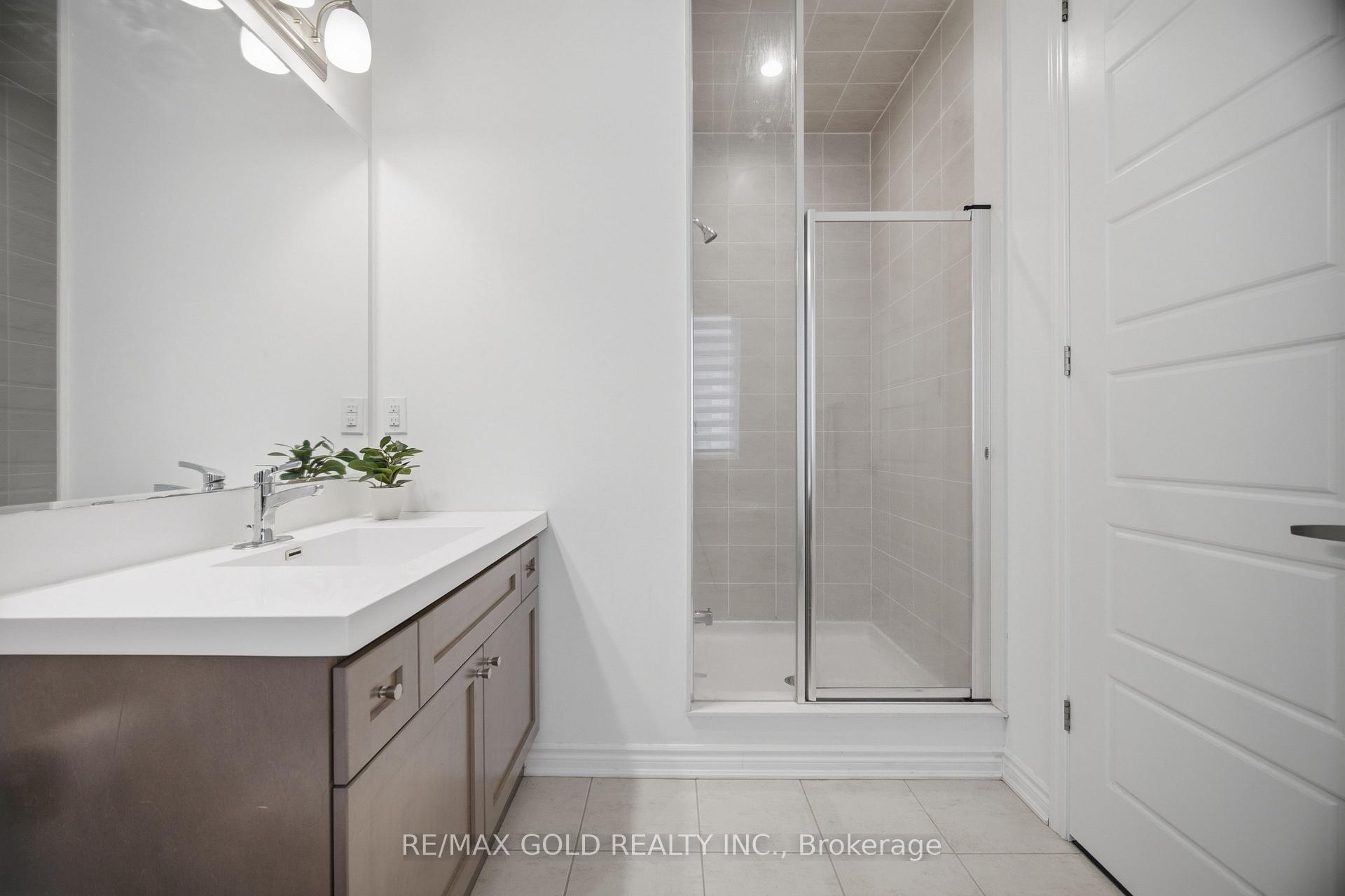 Photo 31 of 526 Kennedy Circle W, Milton, Cobban — HOMEH