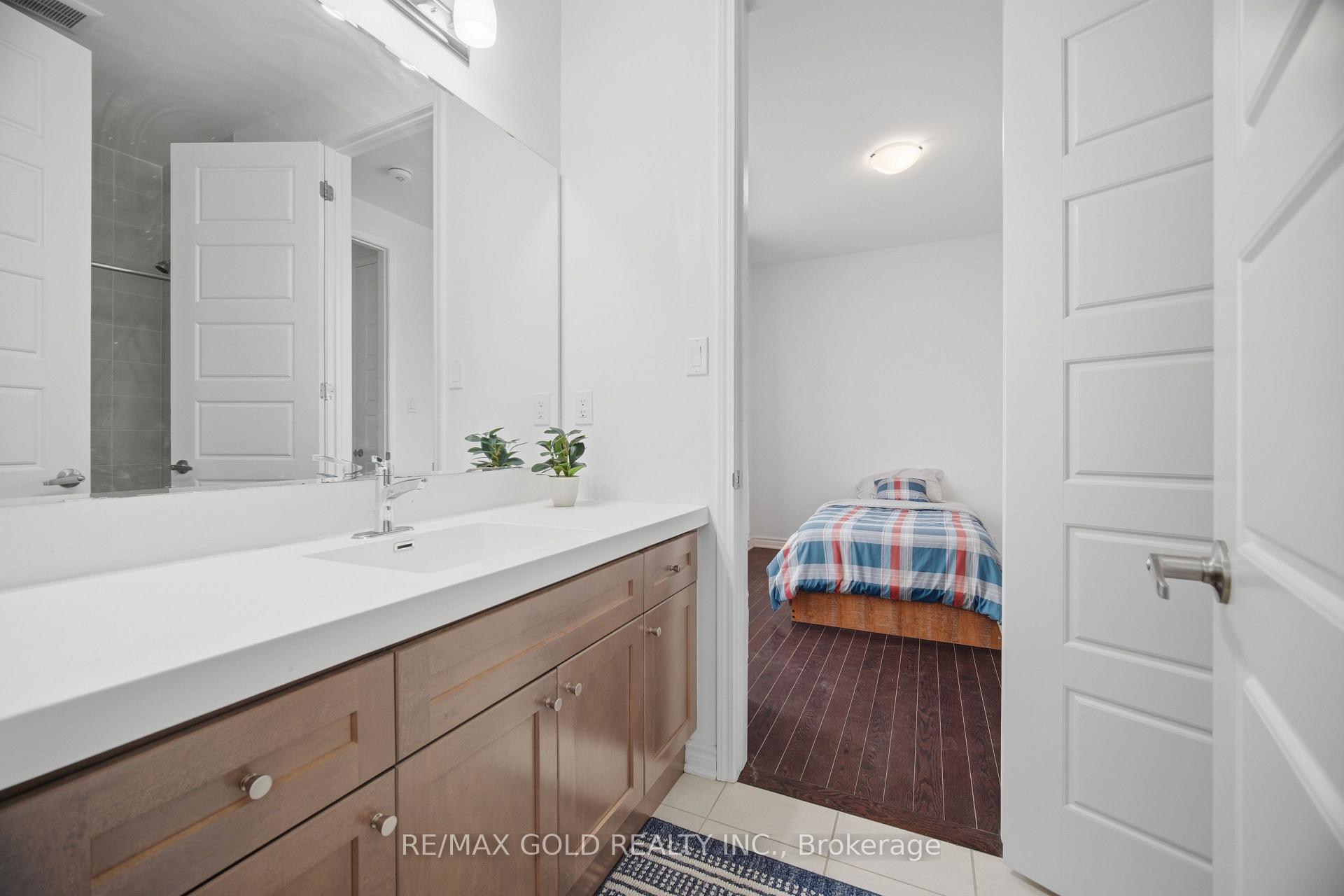 Photo 39 of 526 Kennedy Circle W, Milton, Cobban — HOMEH