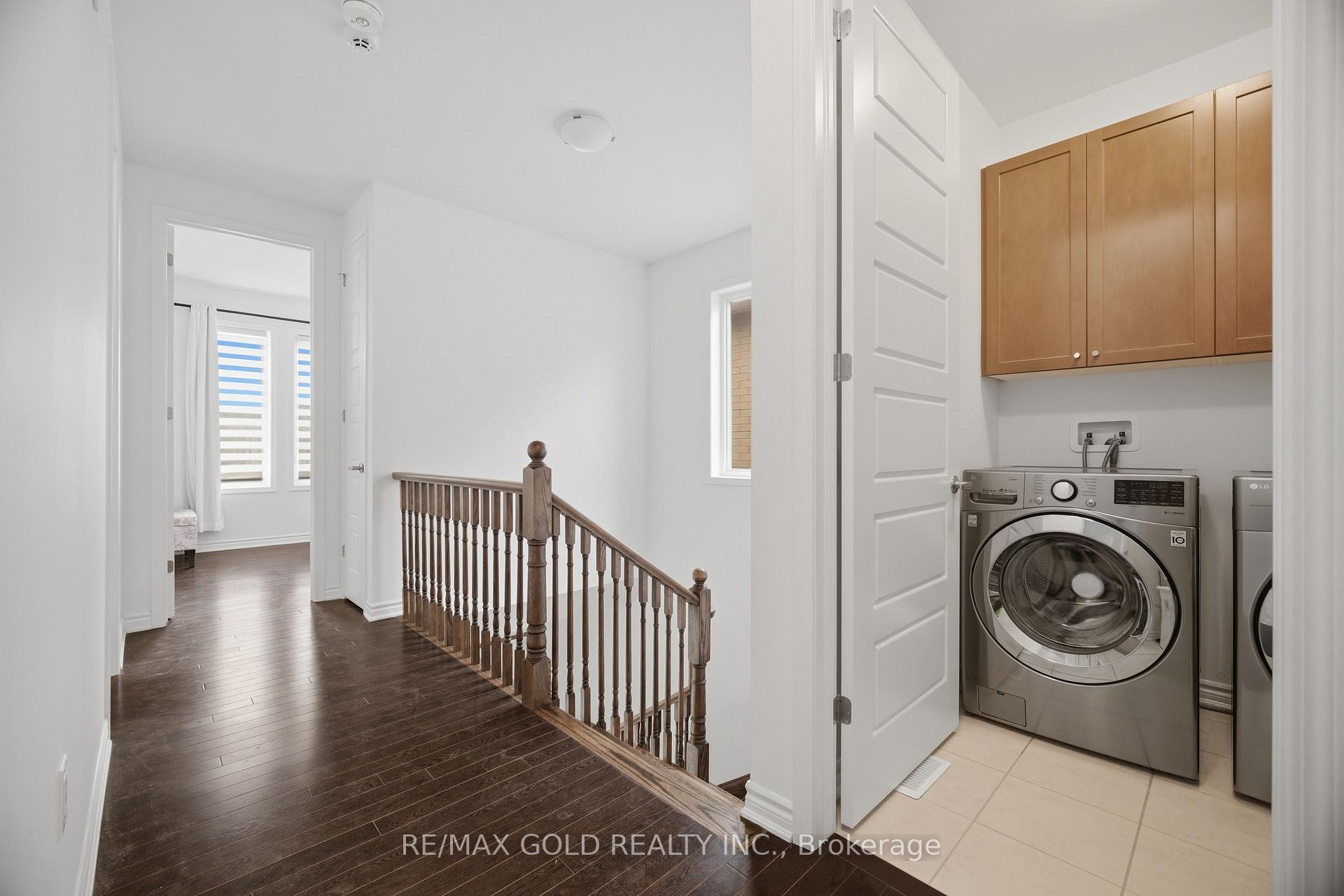 Photo 42 of 526 Kennedy Circle W, Milton, Cobban — HOMEH