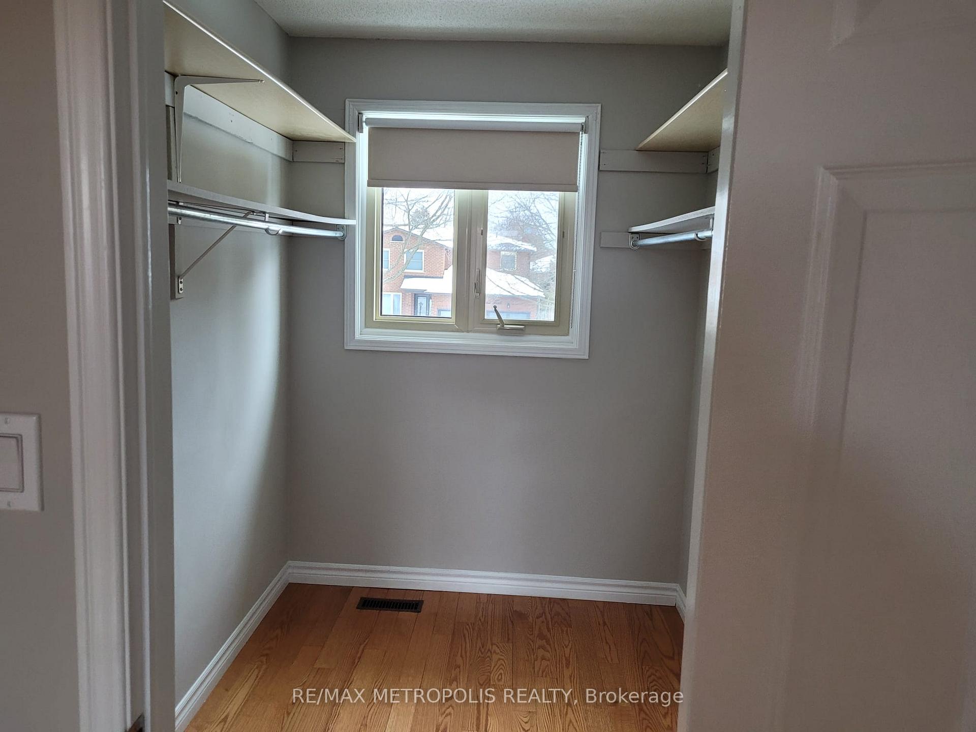 Photo 12 of 83 Windrush Trail, Scarborough, Highland Creek — HOMEH