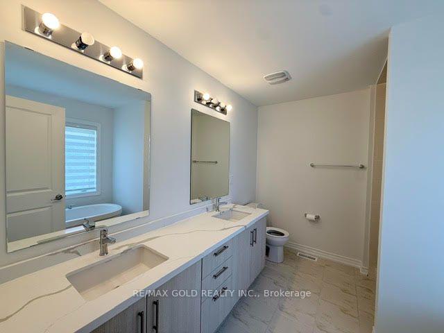 Photo 15 of 41 Tapscott Crescent, Brampton, Sandringham-Wellington North — HOMEH