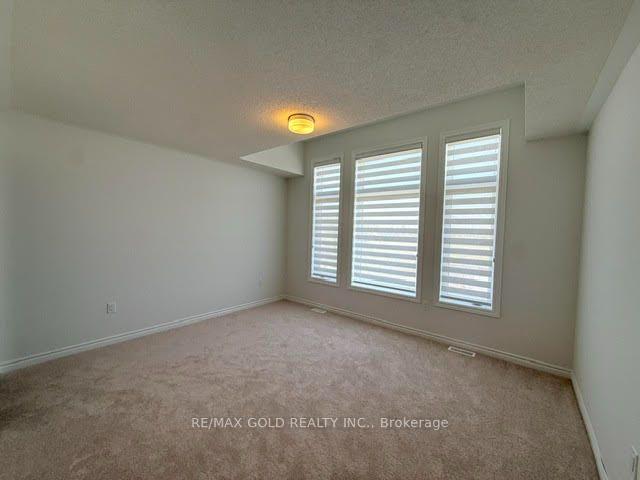 Photo 17 of 41 Tapscott Crescent, Brampton, Sandringham-Wellington North — HOMEH