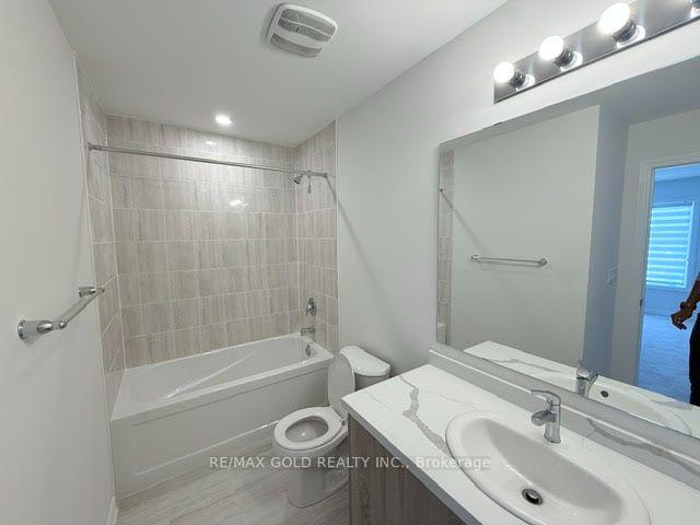 Photo 20 of 41 Tapscott Crescent, Brampton, Sandringham-Wellington North — HOMEH
