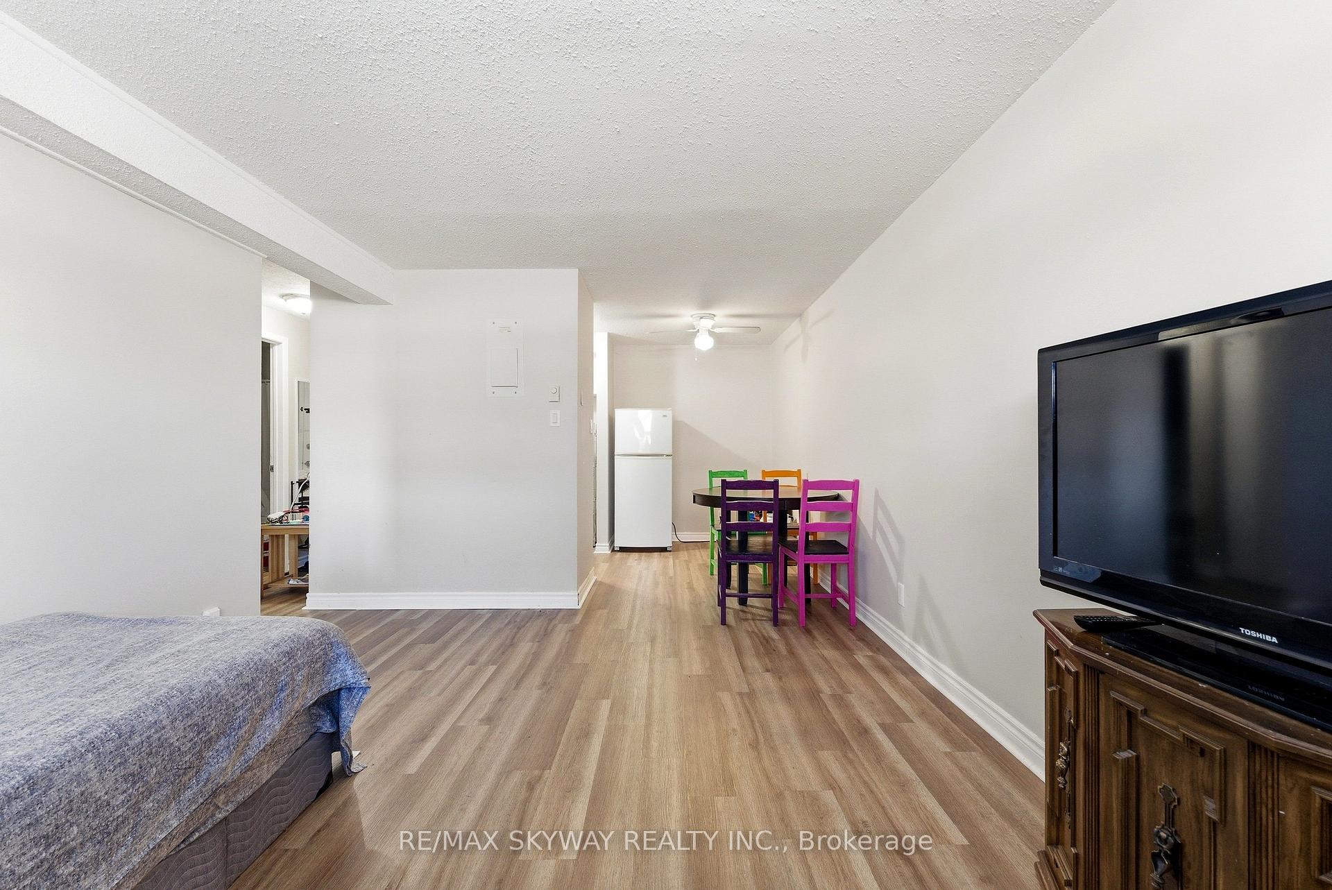 Photo 3 of Unit 103, 25 College Street E, Belleville, Belleville Ward — HOMEH