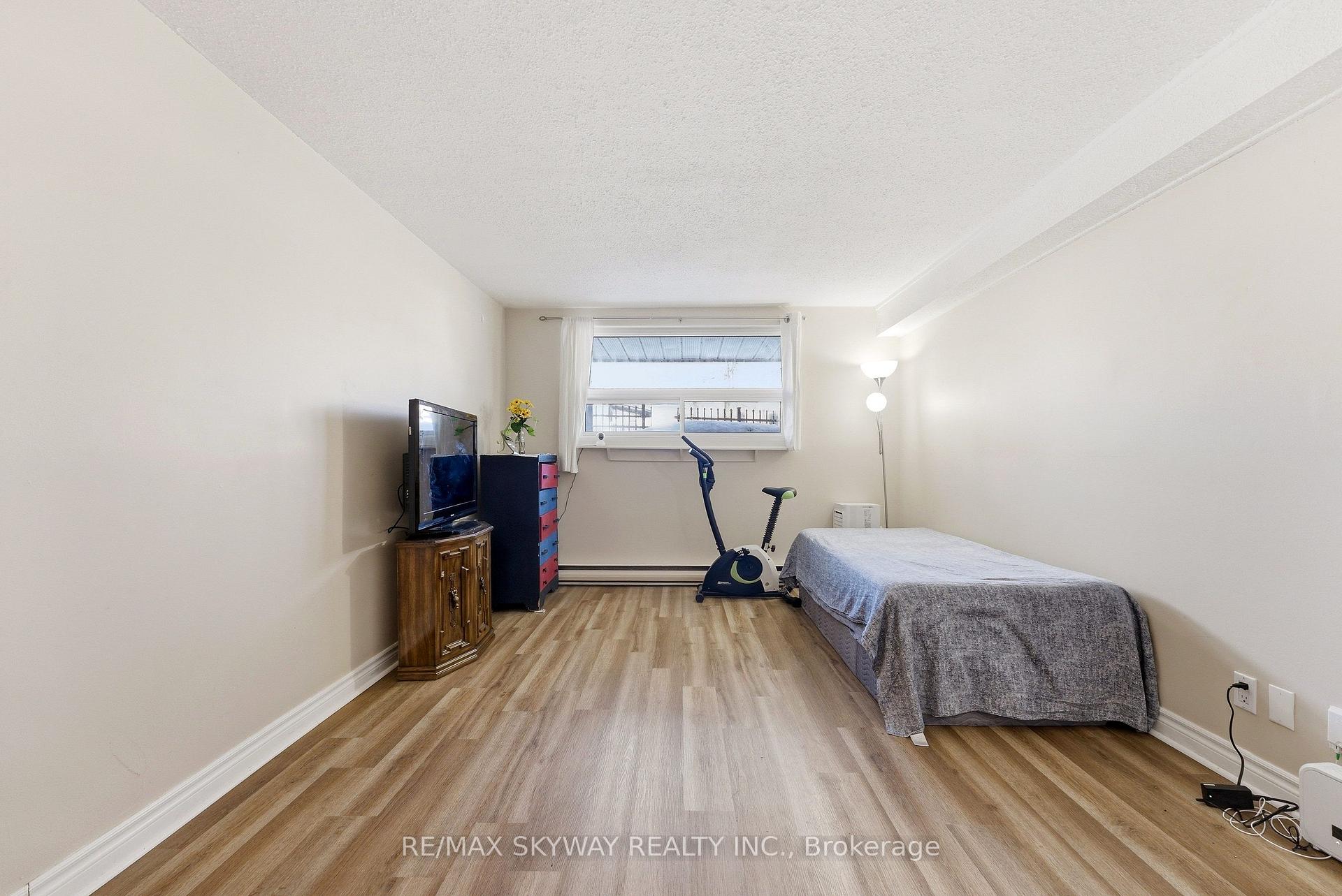 Photo 12 of Unit 103, 25 College Street E, Belleville, Belleville Ward — HOMEH