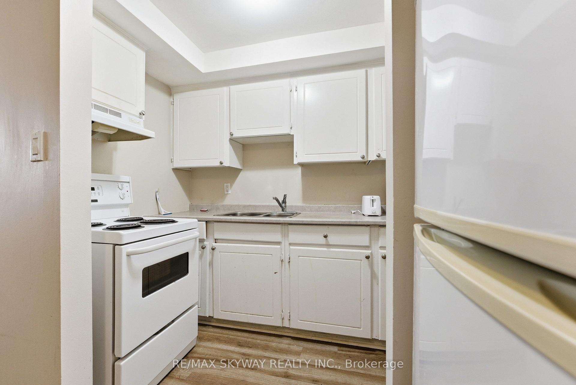 Photo 18 of Unit 103, 25 College Street E, Belleville, Belleville Ward — HOMEH