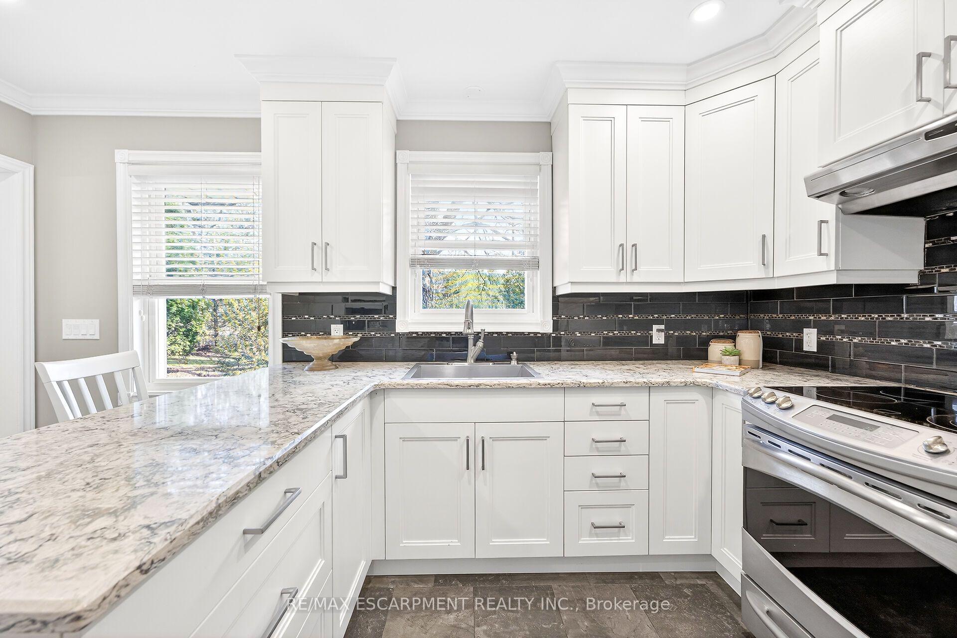 Photo 7 of 360 Johnson Road, Brantford, Echo Place — HOMEH