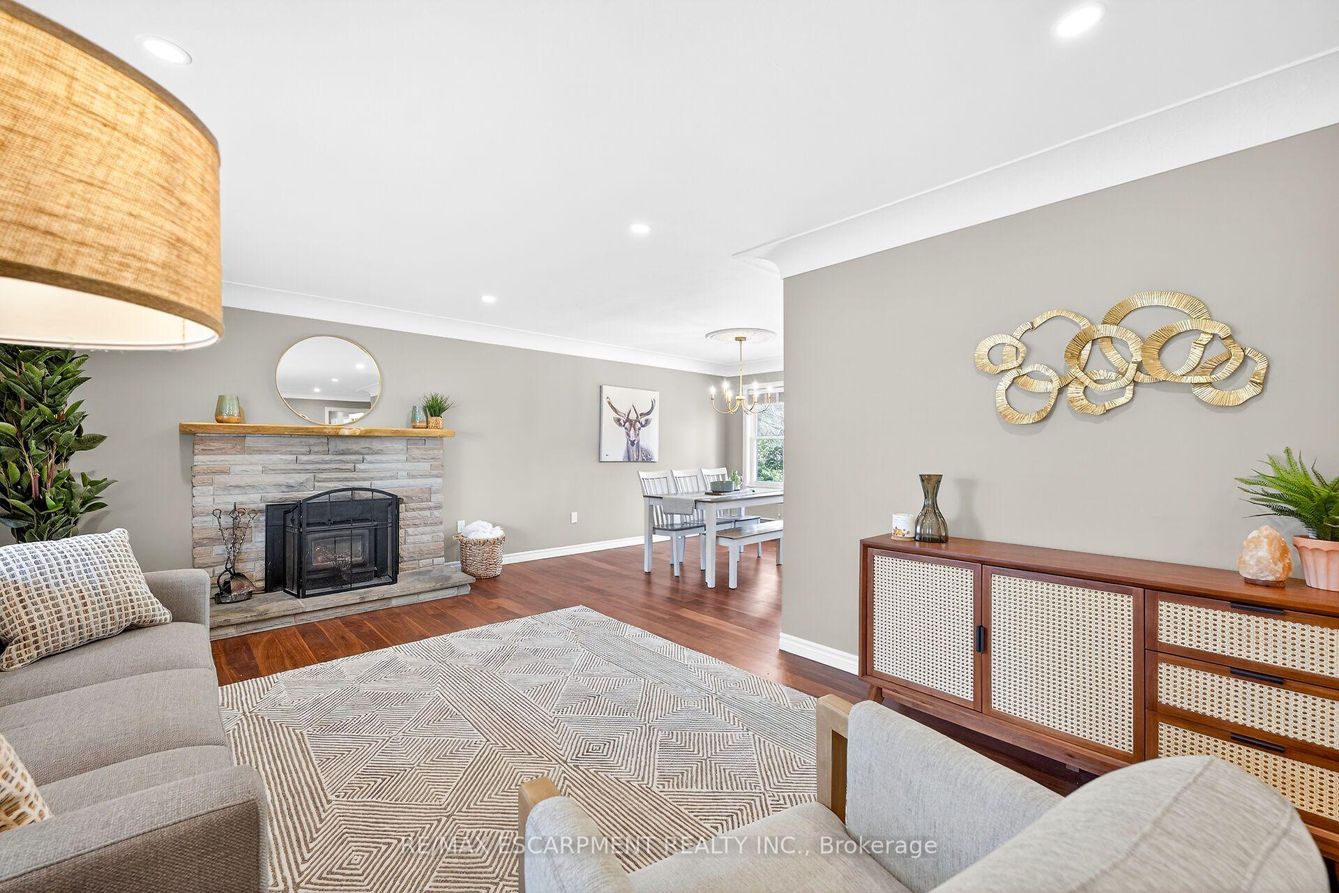 Photo 13 of 360 Johnson Road, Brantford, Echo Place — HOMEH