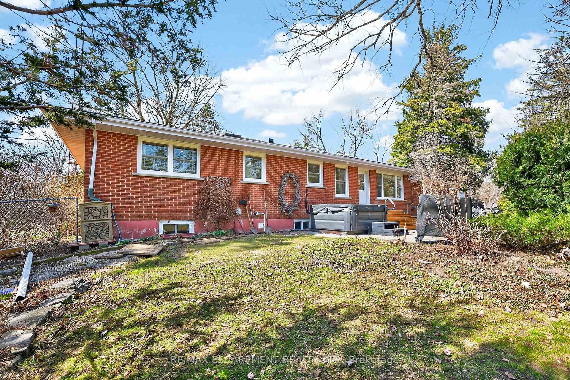 Photo 26 of 360 Johnson Road, Brantford, Echo Place — HOMEH