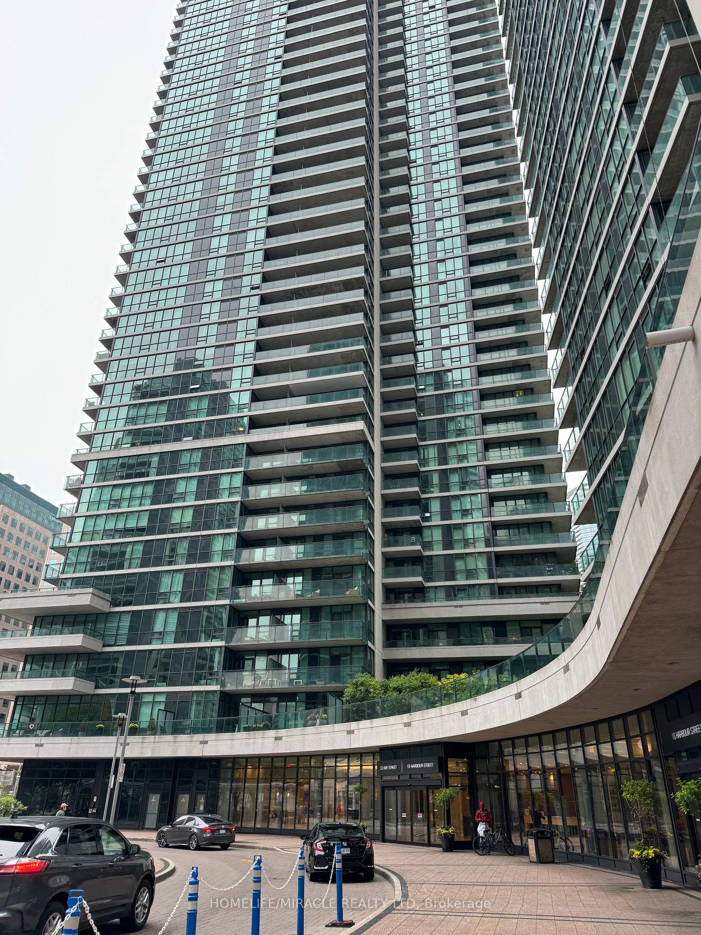 Photo 1 of Unit 3702, 33 Bay Street, Toronto, Waterfront Communities — HOMEH