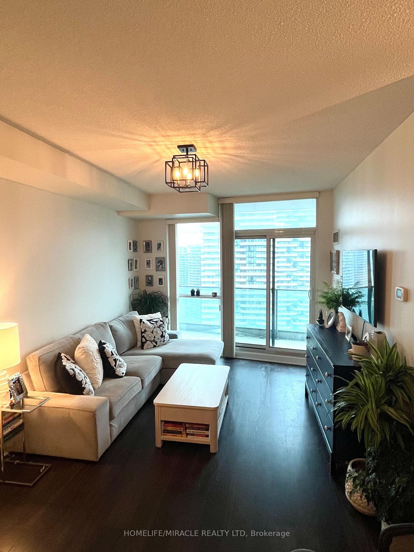 Photo 12 of Unit 3702, 33 Bay Street, Toronto, Waterfront Communities — HOMEH
