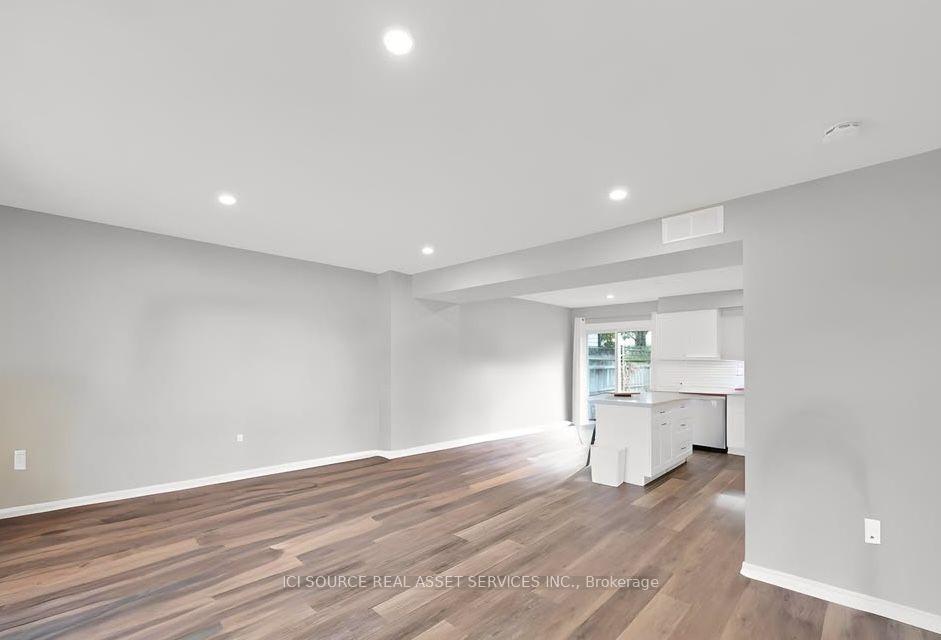 Photo 6 of 10 Gibson Place, St. Catharines, Downtown — HOMEH