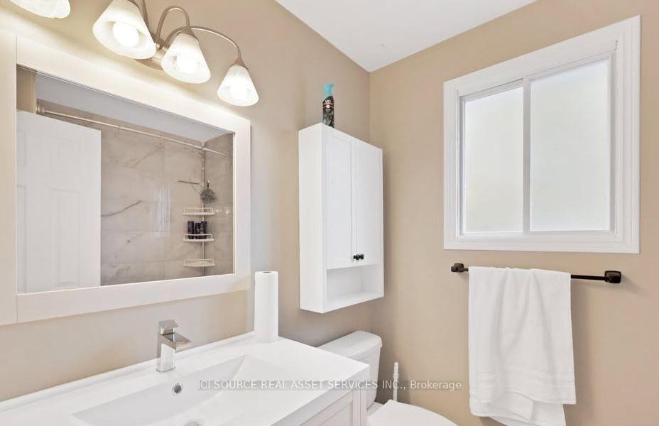 Photo 11 of 10 Gibson Place, St. Catharines, Downtown — HOMEH