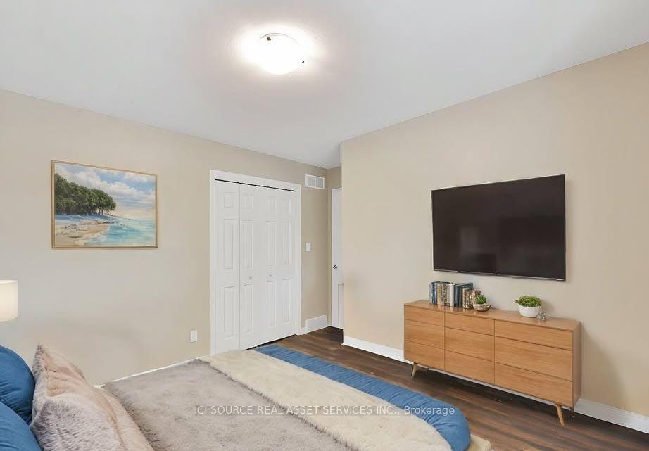 Photo 16 of 10 Gibson Place, St. Catharines, Downtown — HOMEH