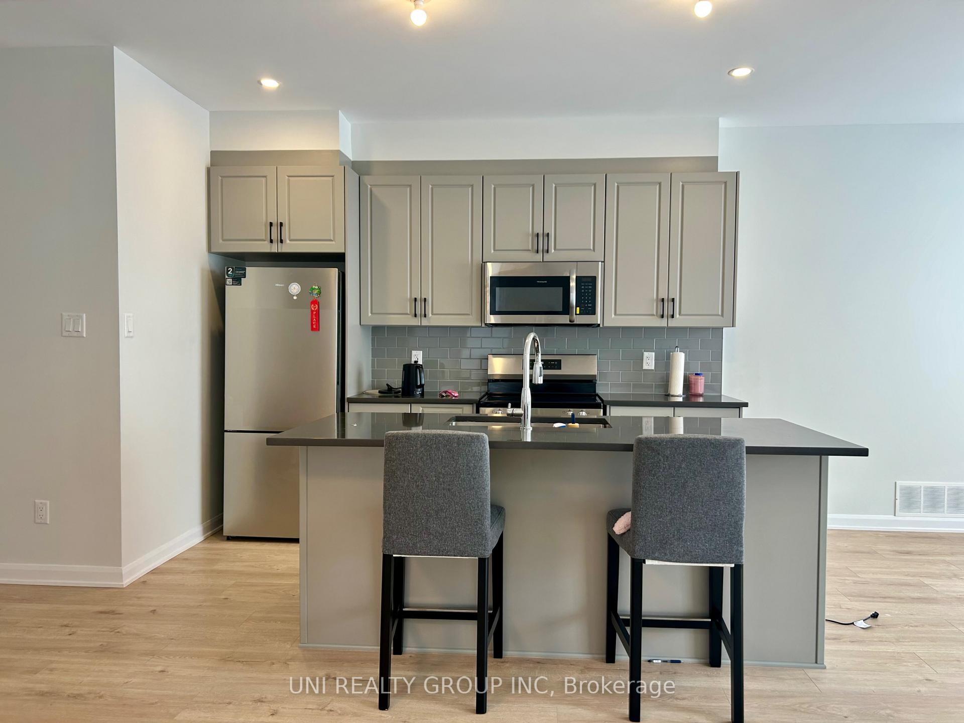 Photo 7 of 772 Tadpole Crescent, Ottawa, Barrhaven - Half Moon Bay — HOMEH