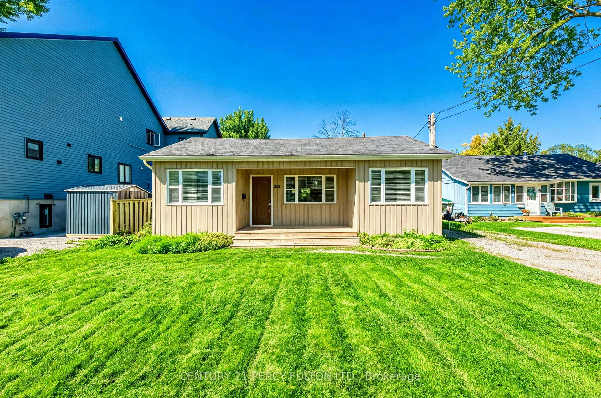 Photo 6 of 242 Simcoe Avenue, Georgina, Keswick North — HOMEH