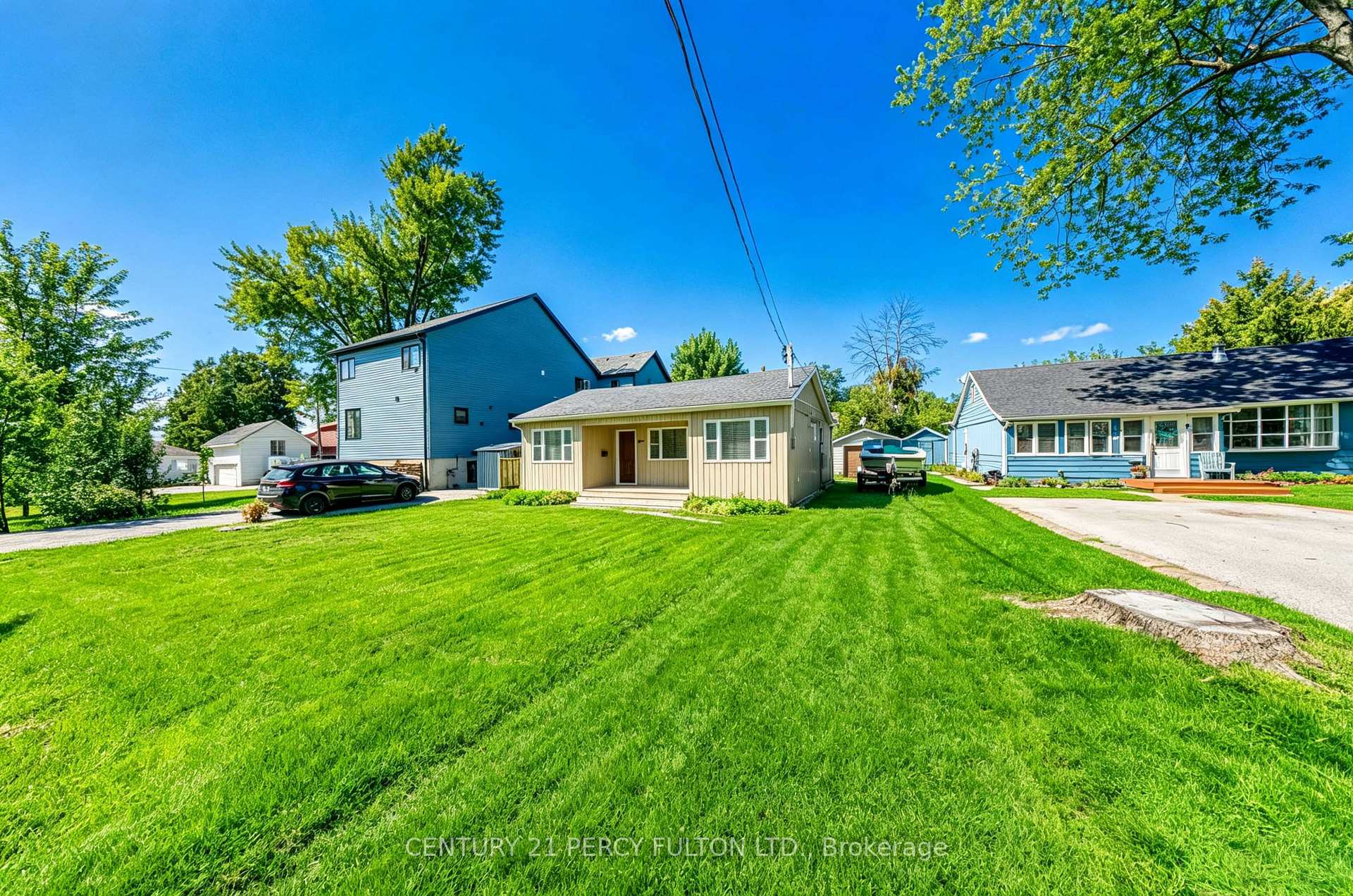 Photo 7 of 242 Simcoe Avenue, Georgina, Keswick North — HOMEH