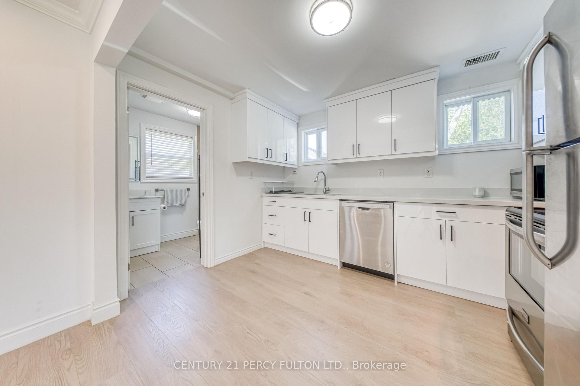 Photo 17 of 242 Simcoe Avenue, Georgina, Keswick North — HOMEH