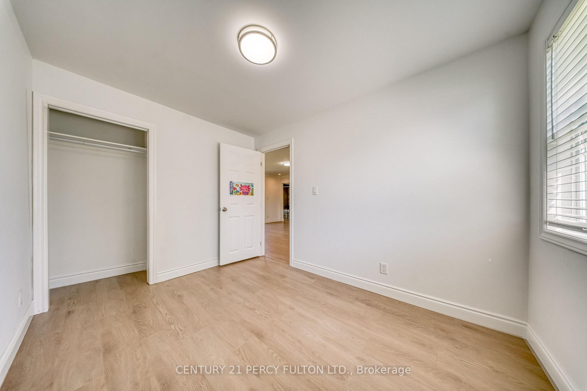 Photo 27 of 242 Simcoe Avenue, Georgina, Keswick North — HOMEH