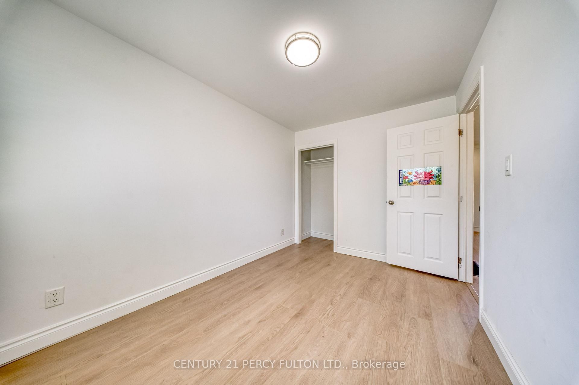 Photo 28 of 242 Simcoe Avenue, Georgina, Keswick North — HOMEH
