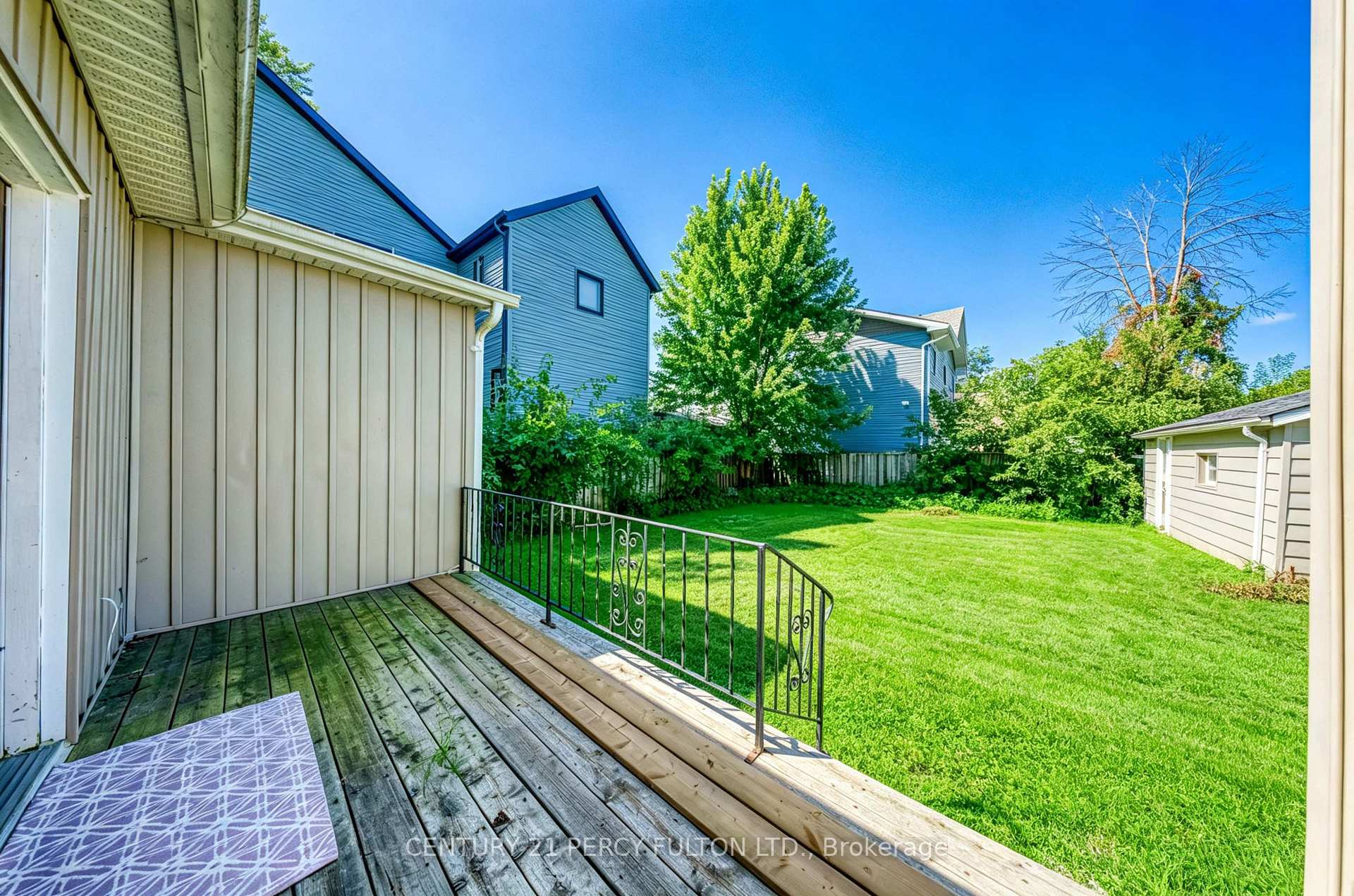 Photo 32 of 242 Simcoe Avenue, Georgina, Keswick North — HOMEH