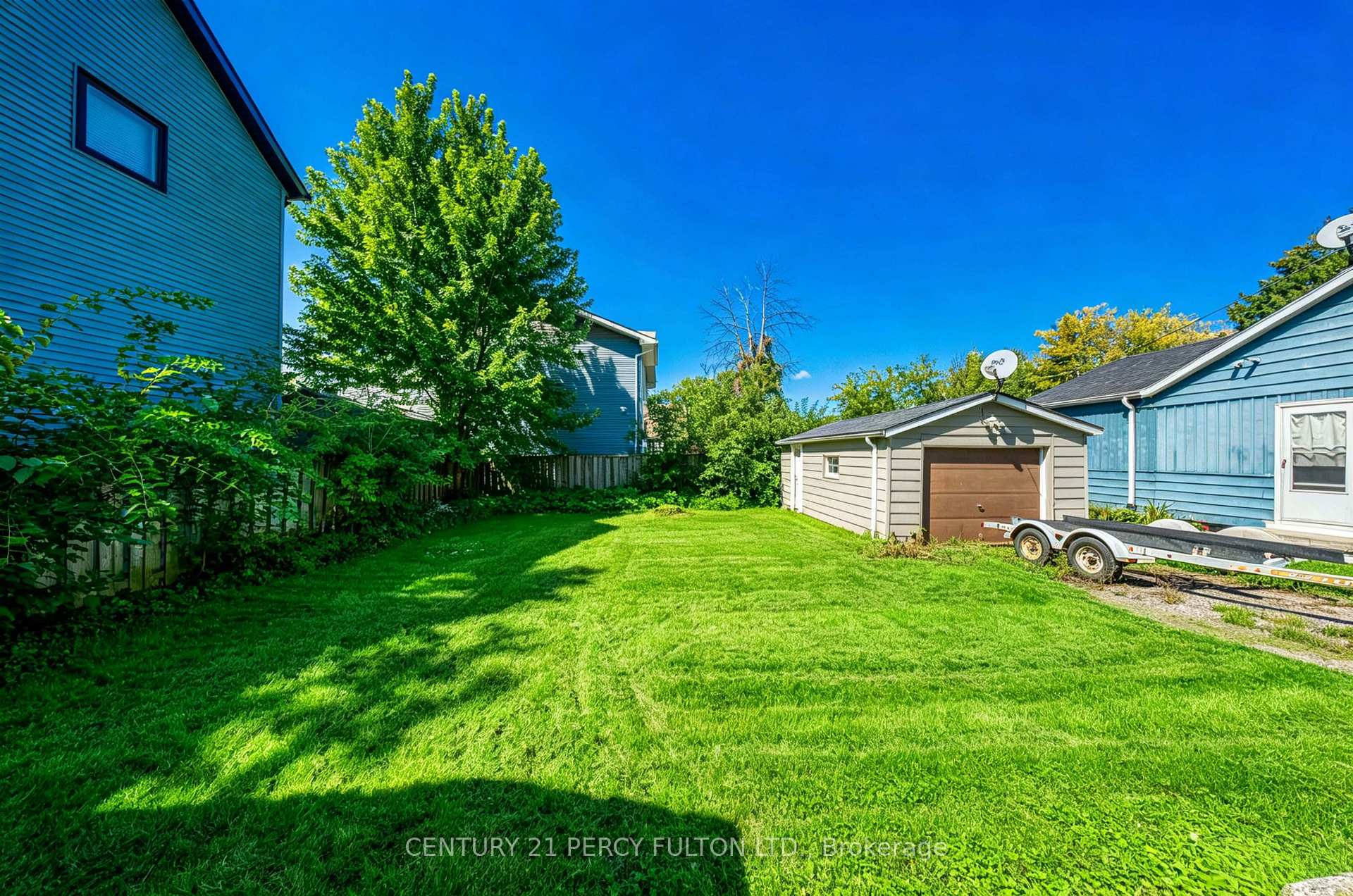 Photo 33 of 242 Simcoe Avenue, Georgina, Keswick North — HOMEH
