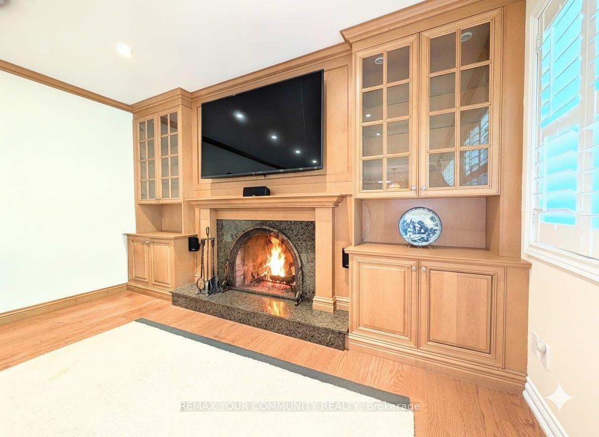Photo 7 of 25 Alcaine Court, Markham, Thornhill — HOMEH