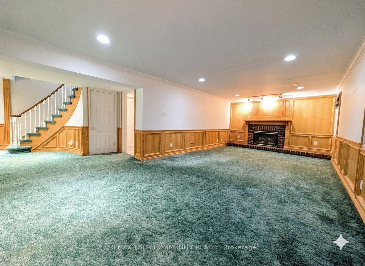 Photo 8 of 25 Alcaine Court, Markham, Thornhill — HOMEH