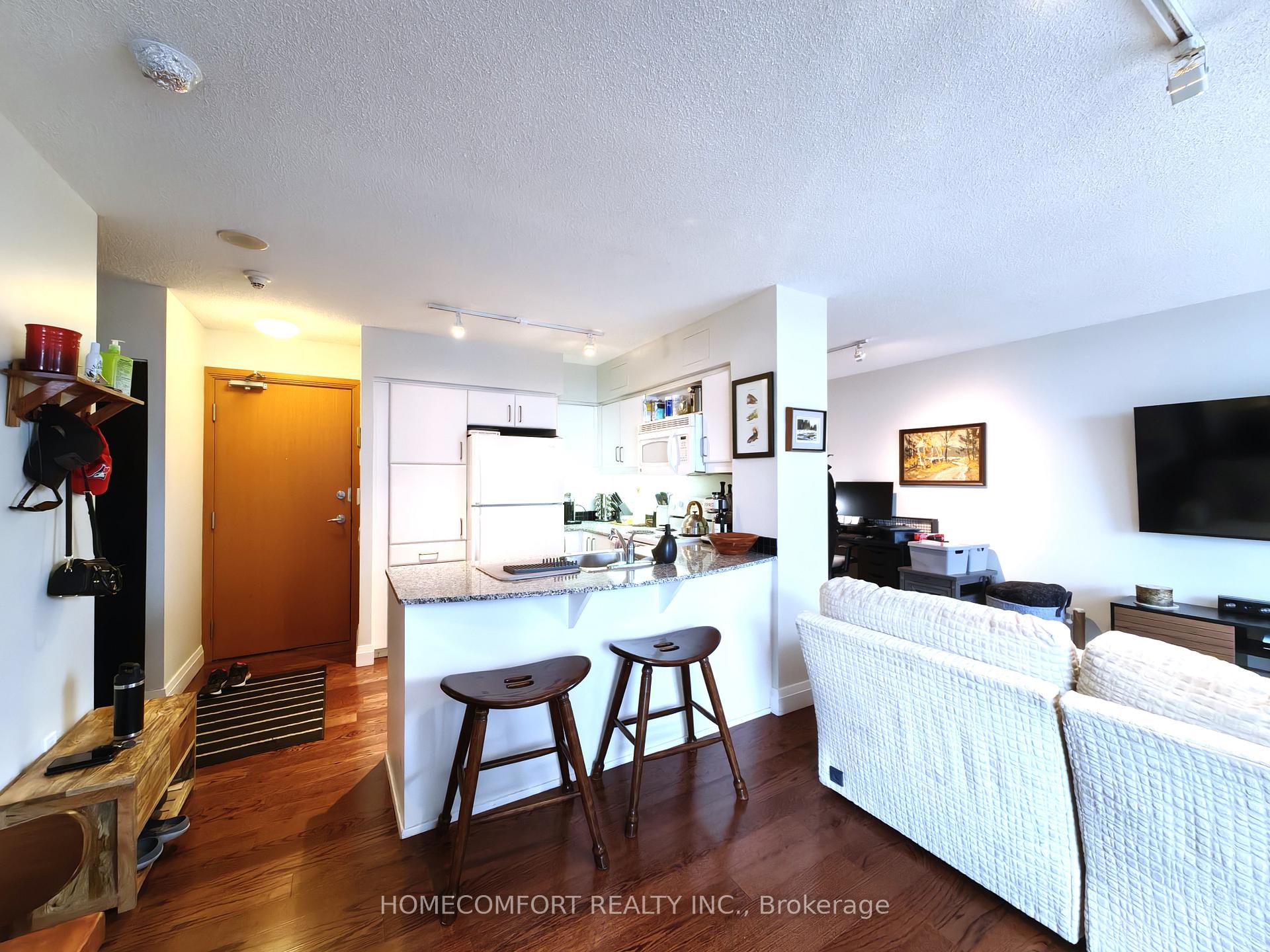 Photo 7 of Unit 2007, 33 Sheppard Avenue E, North York, Willowdale East — HOMEH