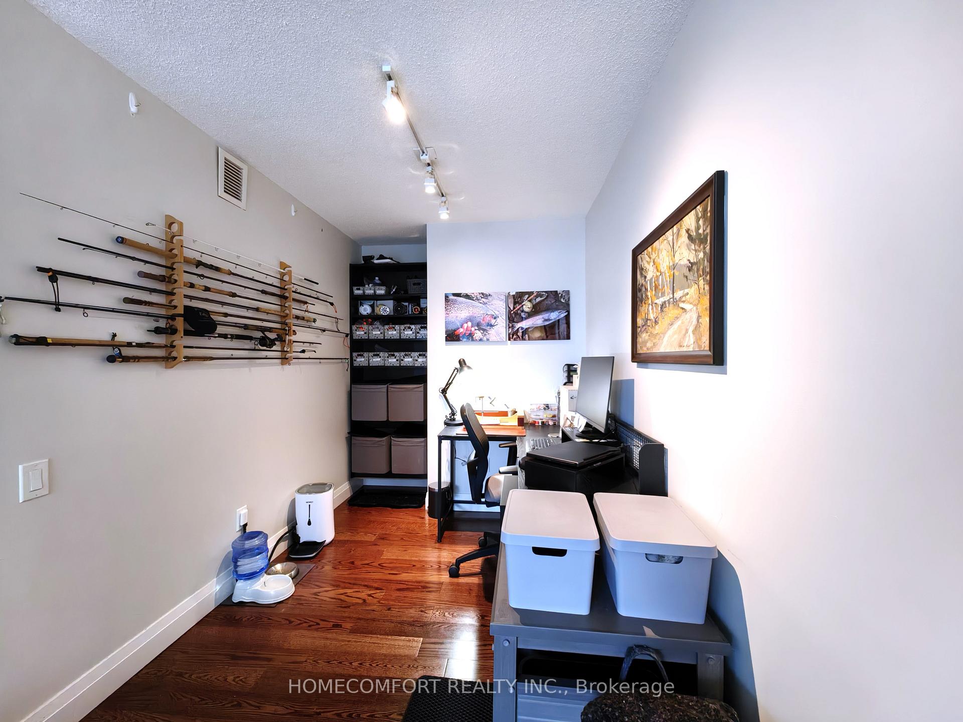 Photo 10 of Unit 2007, 33 Sheppard Avenue E, North York, Willowdale East — HOMEH