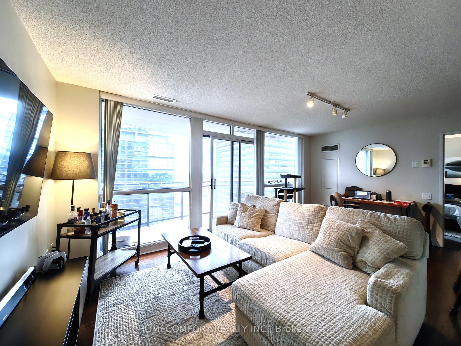 Photo 11 of Unit 2007, 33 Sheppard Avenue E, North York, Willowdale East — HOMEH