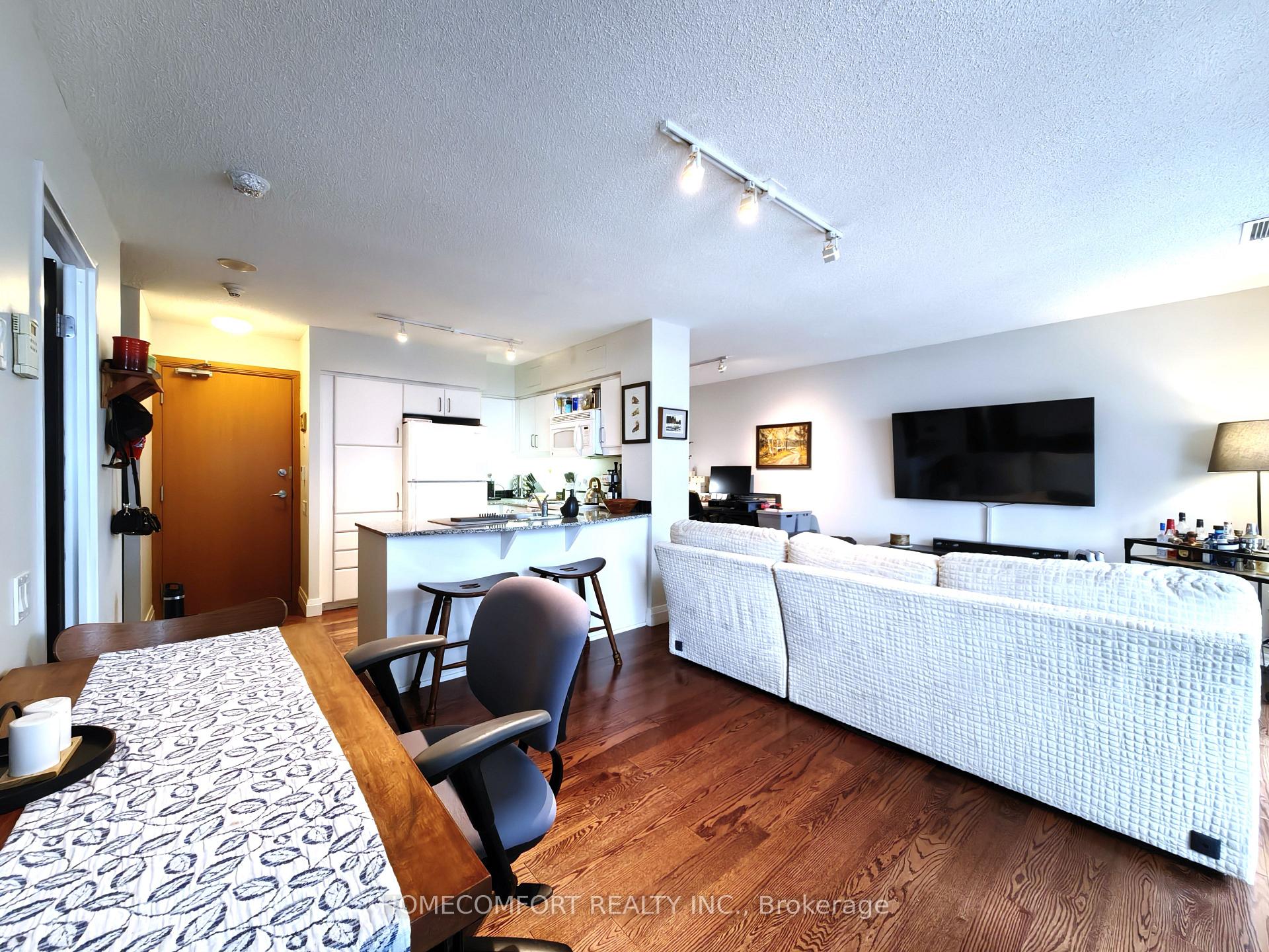Photo 14 of Unit 2007, 33 Sheppard Avenue E, North York, Willowdale East — HOMEH