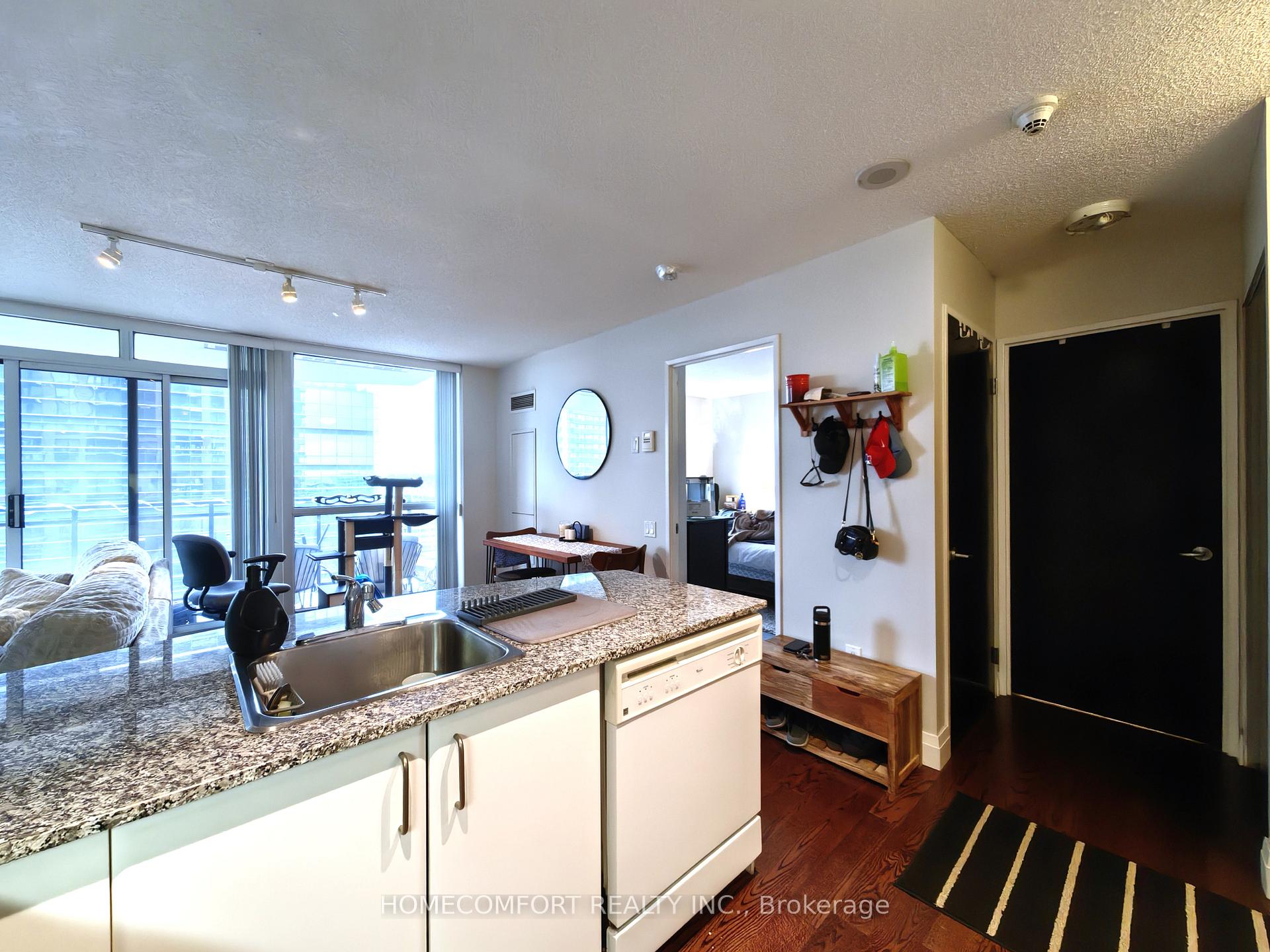 Photo 15 of Unit 2007, 33 Sheppard Avenue E, North York, Willowdale East — HOMEH